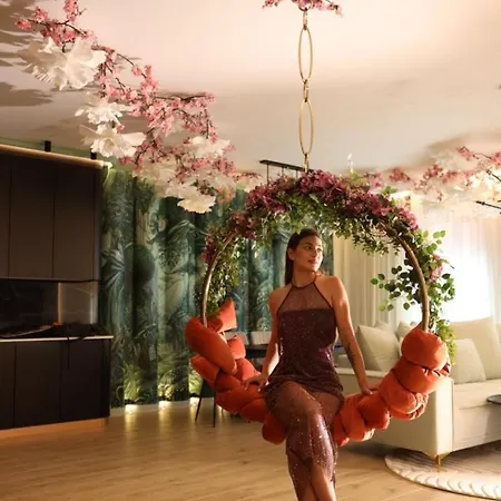 High Granaria Swing & Bloom By Downtown *