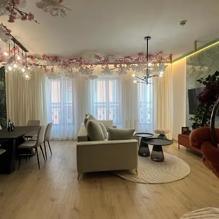 High Granaria Swing & Bloom By Downtown